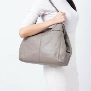 NWT Coach Lexy Pebbled Shoulder Bag